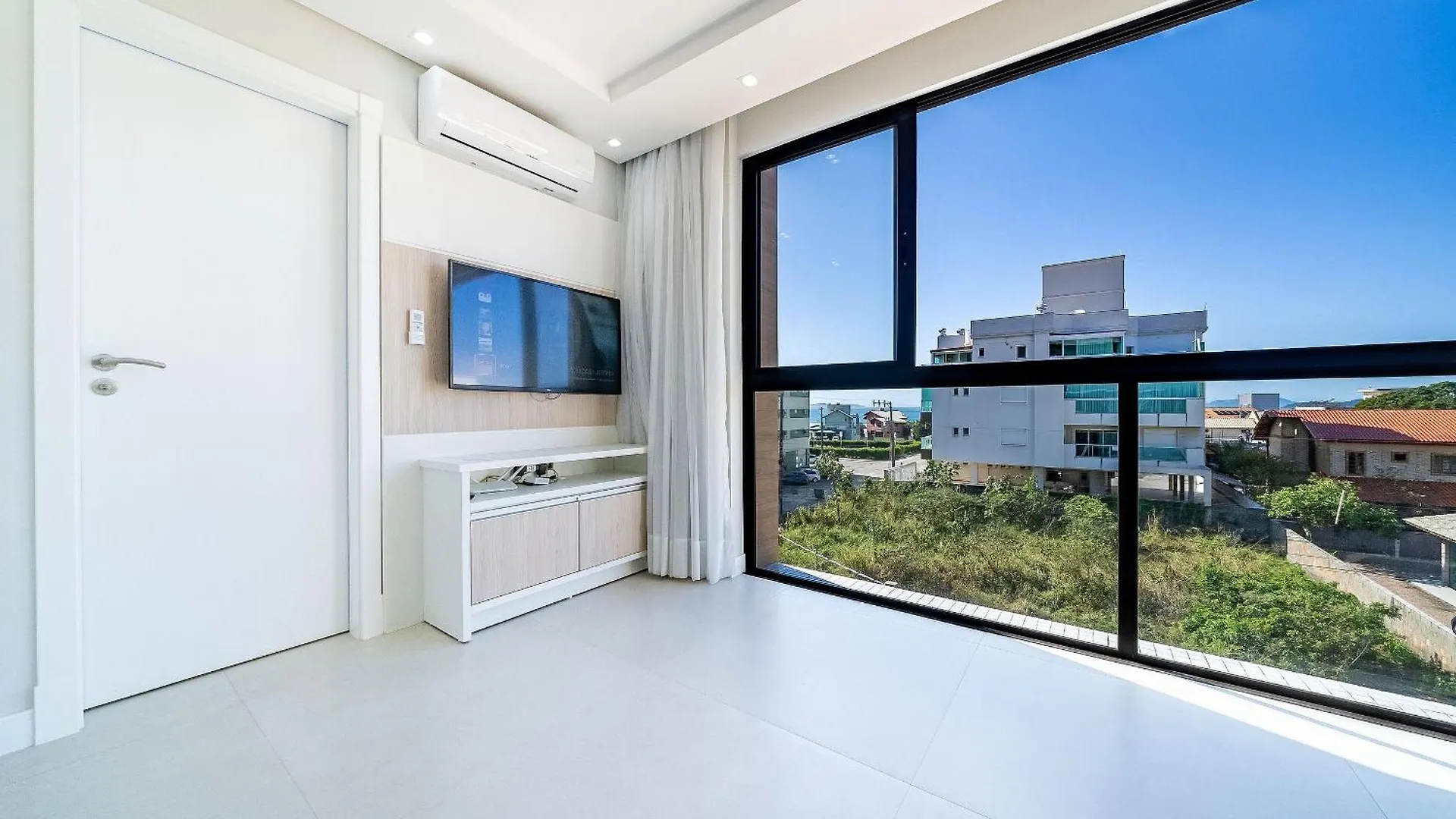 181 - Lindo Apartamento 02 Suites Em Mariscal Bombinhas